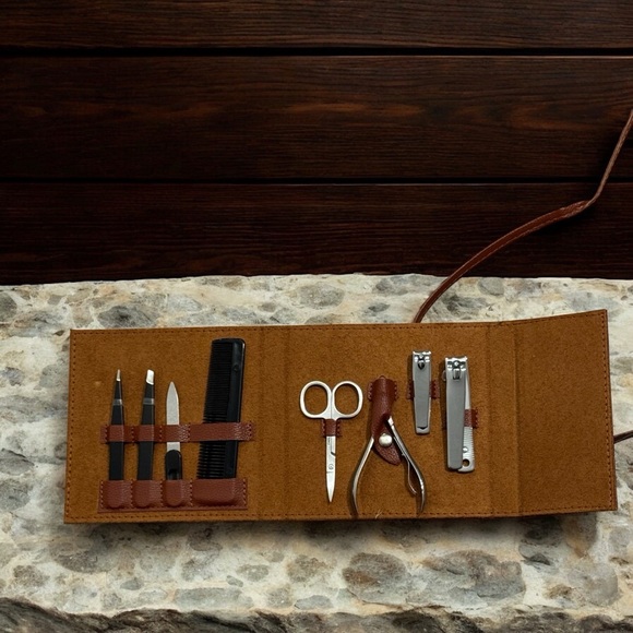 nautical personal care tools men’s grooming collection leather case 8 pieces - Picture 3 of 3